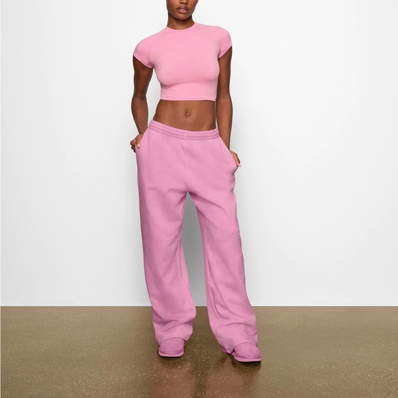 SKIMS Boyfriend Fleece Pant Bubblegum Pink - Picture 1 of 5